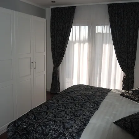 Merkel 4* Wiesbaden
