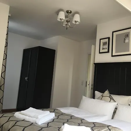 Merkel 4* Wiesbaden