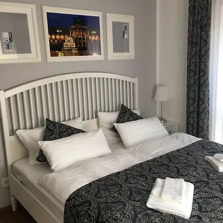 Merkel 4* Wiesbaden